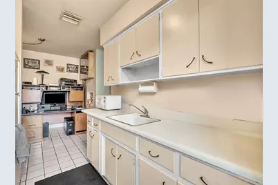 141-145 NE 30th Court, Wilton Manors, FL 33334 - Photo 31