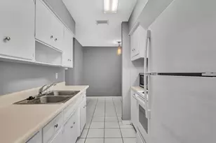 141-145 NE 30th Ct, Wilton Manors, FL 33334 - Photo 13