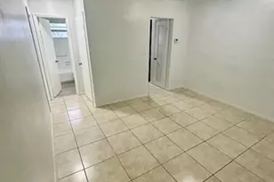 7511 Venetian St, Miramar, FL 33023 - Photo 7