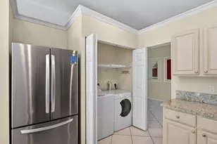 4064 Crescent Creek Dr, Coconut Creek, FL 33073 - Photo 15