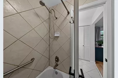 201 NE 16th Pl, Unit #104, Fort Lauderdale, FL 33305 - Photo 21