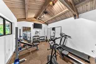 201 NE 16th Pl, Fort Lauderdale, FL 33305 - Photo 31