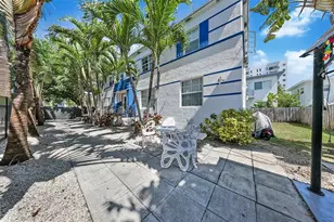 1241 13th St, Miami Beach, FL 33139 - Photo 9