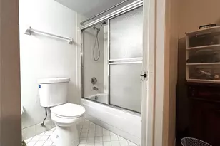 8305 NW 61st St, Tamarac, FL 33321 - Photo 11