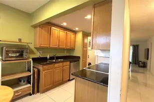 8305 NW 61st St, Tamarac, FL 33321 - Photo 3