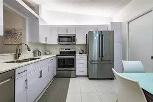 8077 Whispering Palm Dr, Boca Raton, FL 33496 - Photo 5