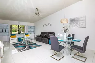 8077 Whispering Palm Dr, Boca Raton, FL 33496 - Photo 9