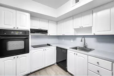 100  Kings Point, Unit #1020, Sunny Isles Beach, FL 33160 - Photo 5