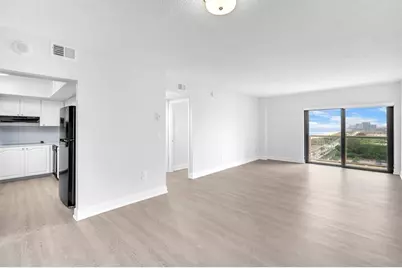 100  Kings Point, Unit #1020, Sunny Isles Beach, FL 33160 - Photo 9