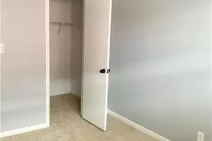 680 Tennis Club Dr, Fort Lauderdale, FL 33311 - Photo 13