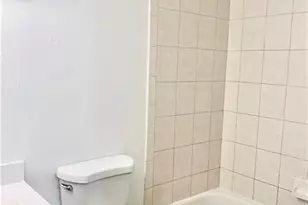 680 Tennis Club Dr, Fort Lauderdale, FL 33311 - Photo 15