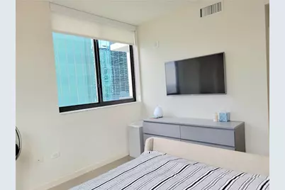 999 SW 1st Ave, Unit #1914, Miami, FL 33130 - Photo 11