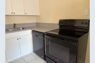 1219 NE 14th Ave, Unit #4, Fort Lauderdale, FL 33304 - Photo 5