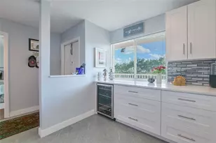 10111 NW 24th Pl, Sunrise, FL 33322 - Photo 13