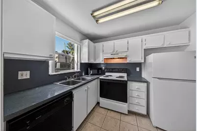 809 W Oakland Park Blvd, Unit #J5, Oakland Park, FL 33311 - Photo 11