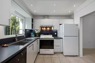 809 W Oakland Park Blvd, Oakland Park, FL 33311 - Photo 9