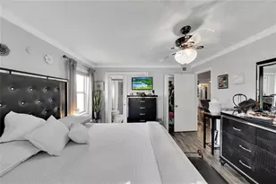 9281 Sunrise Lakes Blvd, Sunrise, FL 33322 - Photo 17