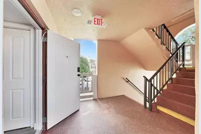 9281  Sunrise Lakes Blvd, Unit #212, Sunrise, FL 33322 - Photo 27