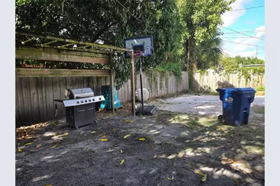 18422 NW 42nd Ct, Miami Gardens, FL 33055 - Photo 27