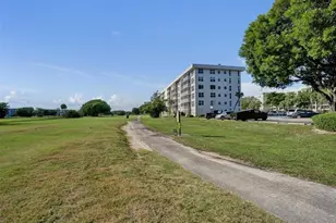 3001 S Course Dr, Pompano Beach, FL 33069 - Photo 11
