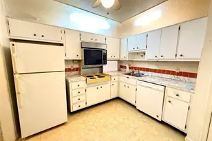 4821 NW 22nd Ct, Lauderhill, FL 33313 - Photo 9