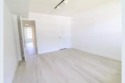 4007 N Cypress Dr, Unit #103, Pompano Beach, FL 33069 - Photo 17