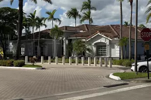 9625 NW 1st Ct, Pembroke Pines, FL 33024 - Photo 3