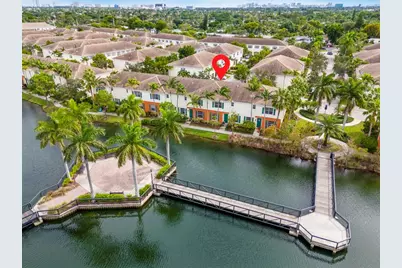 195 SW 7th St, Pompano Beach, FL 33060 - Photo 1