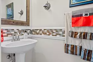 195 SW 7th St, Pompano Beach, FL 33060 - Photo 19