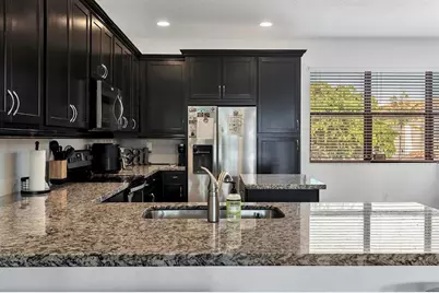 11303 SW 15th St, Pembroke Pines, FL 33025 - Photo 13