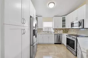 3070 Martello Dr, Margate, FL 33063 - Photo 9