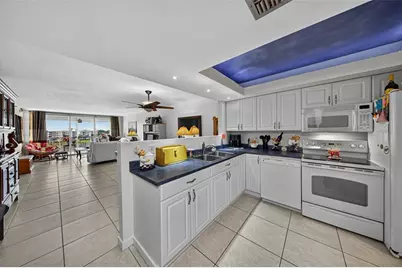 2900 N Course Dr, Unit #607, Pompano Beach, FL 33069 - Photo 9