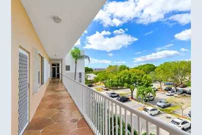 10133 NW 24th Pl, Unit #407, Sunrise, FL 33322 - Photo 5