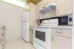 4047 Cambridge C, Deerfield Beach, FL 33442 - Photo 9