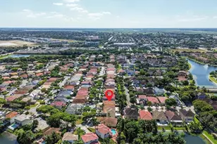 8134 SW 163rd Pl, Miami, FL 33193 - Photo 33