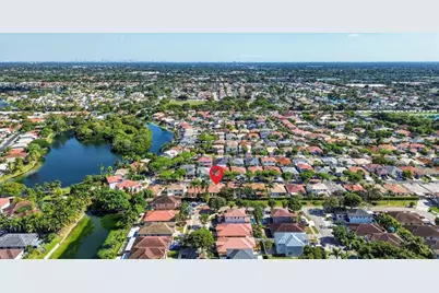 8134 SW 163rd Pl, Miami, FL 33193 - Photo 35