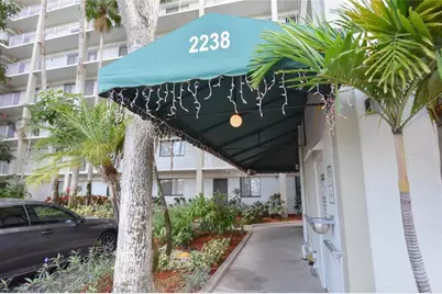 2238 N Cypress Bend Dr, Unit #902, Pompano Beach, FL 33069 - Photo 35