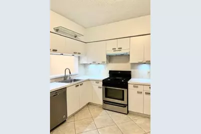 7813  Sanibel Dr, Tamarac, FL 33321 - Photo 7