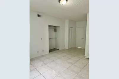 7813  Sanibel Dr, Tamarac, FL 33321 - Photo 17