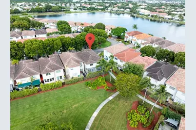 10912 NW 69th St, Doral, FL 33178 - Photo 1