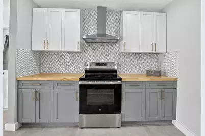 642 SW 11th St, Hallandale Beach, FL 33009 - Photo 7