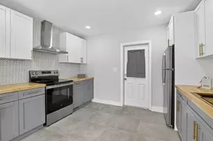 642 SW 11th St, Hallandale Beach, FL 33009 - Photo 9