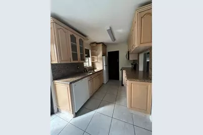 6101 NW 18th St, Margate, FL 33063 - Photo 9