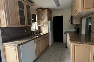 6101 NW 18th St, Margate, FL 33063 - Photo 9