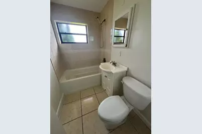 6101 NW 18th St, Margate, FL 33063 - Photo 17