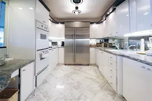 2480 Presidential Way, West Palm Beach, FL 33401 - Photo 15