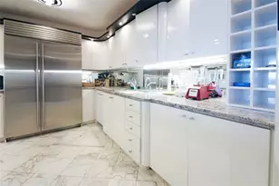 2480 Presidential Way, West Palm Beach, FL 33401 - Photo 17