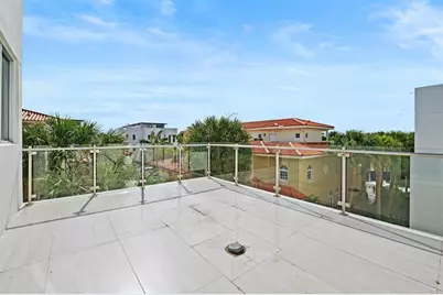 240  Shore Ct, Lauderdale by the Sea, FL 33308 - Photo 27