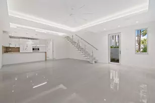 240 Shore Ct, Lauderdale by the Sea, FL 33308 - Photo 7