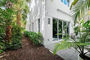 240 Shore Ct, Lauderdale by the Sea, FL 33308 - Photo 29
